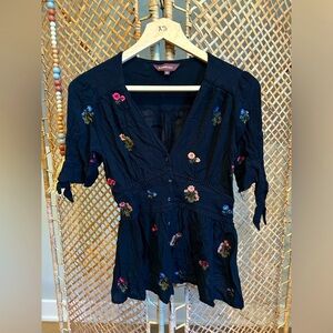 Anthropologie ranna girl embroidered